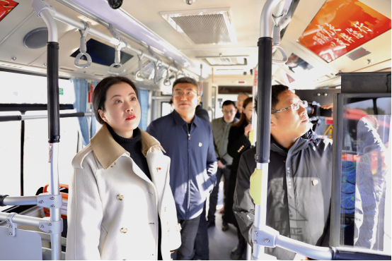 坚持党建引领 奋力争先创优丨市领导调研交通产业Ezpay党建、人才工作
