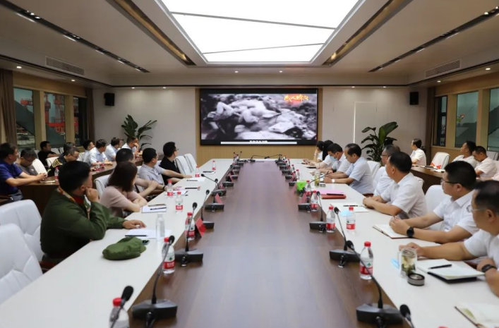 “庆七一，颂党恩”交通产业Ezpay富港板块召开银企共建活动